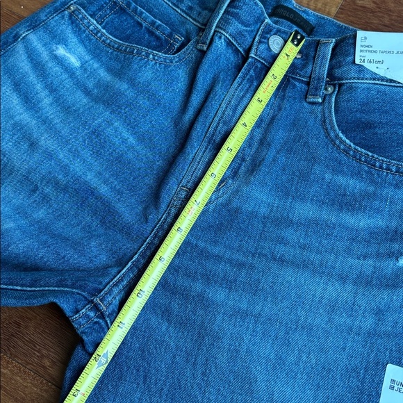 NWT Uniqlo boyfriend jeans - Picture 5 of 9